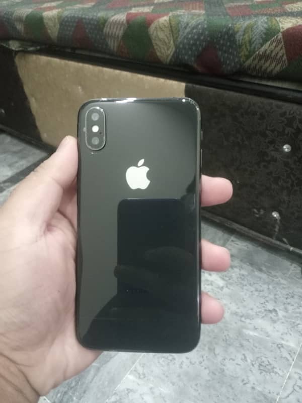 Iphone x condition 10/10 64Gb black colour 2