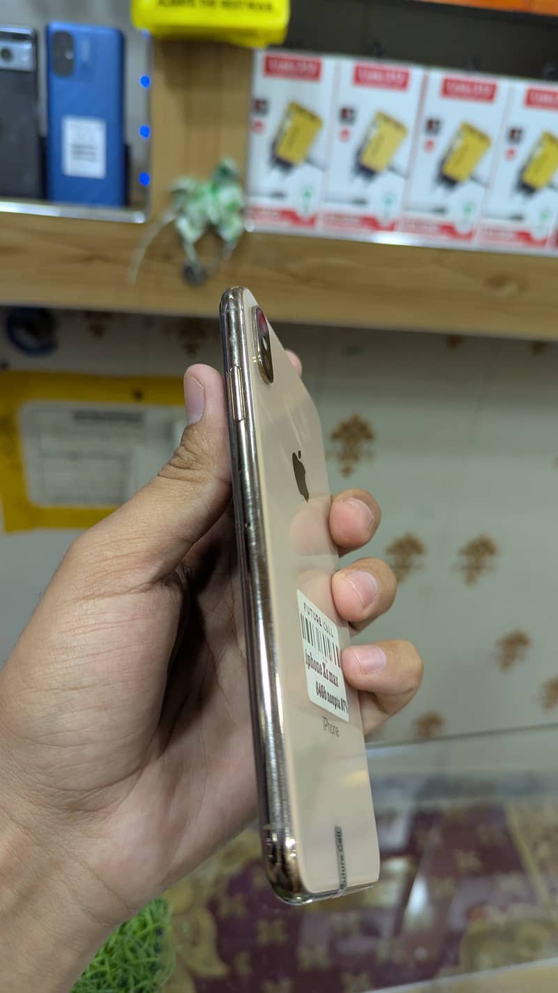 Iphone Xs max 4