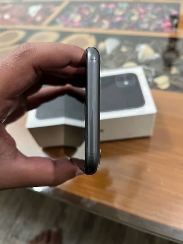 Apple iPhone 11 9