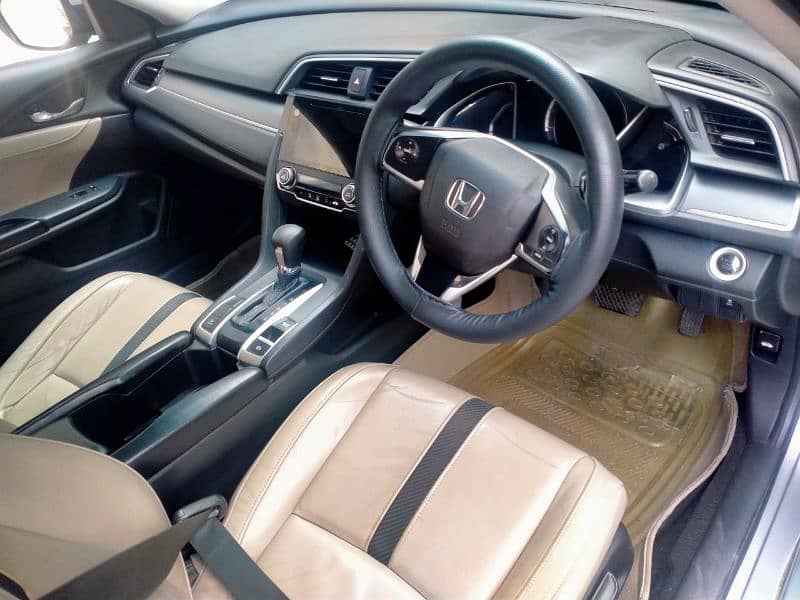 Honda Civic Oriel 2017 4