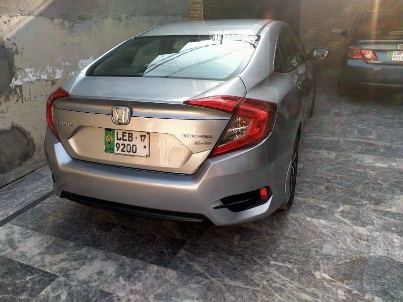 Honda Civic Oriel 2017 7