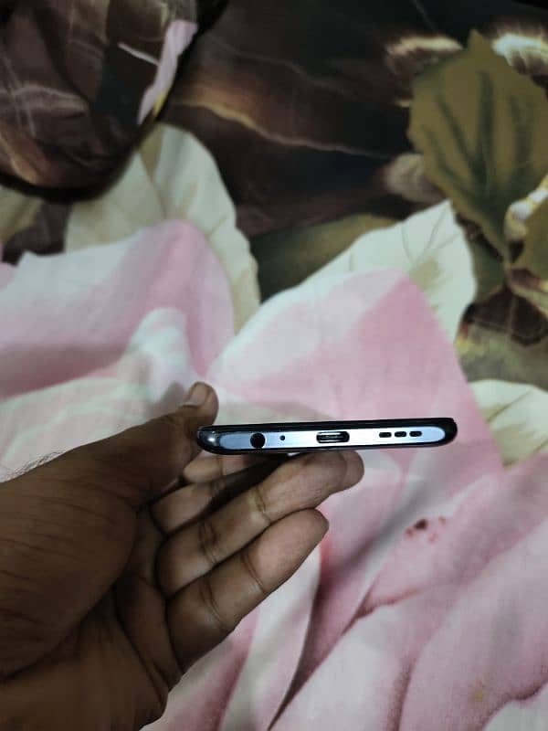 Xiaomi Redmi note 10 for sale. 4