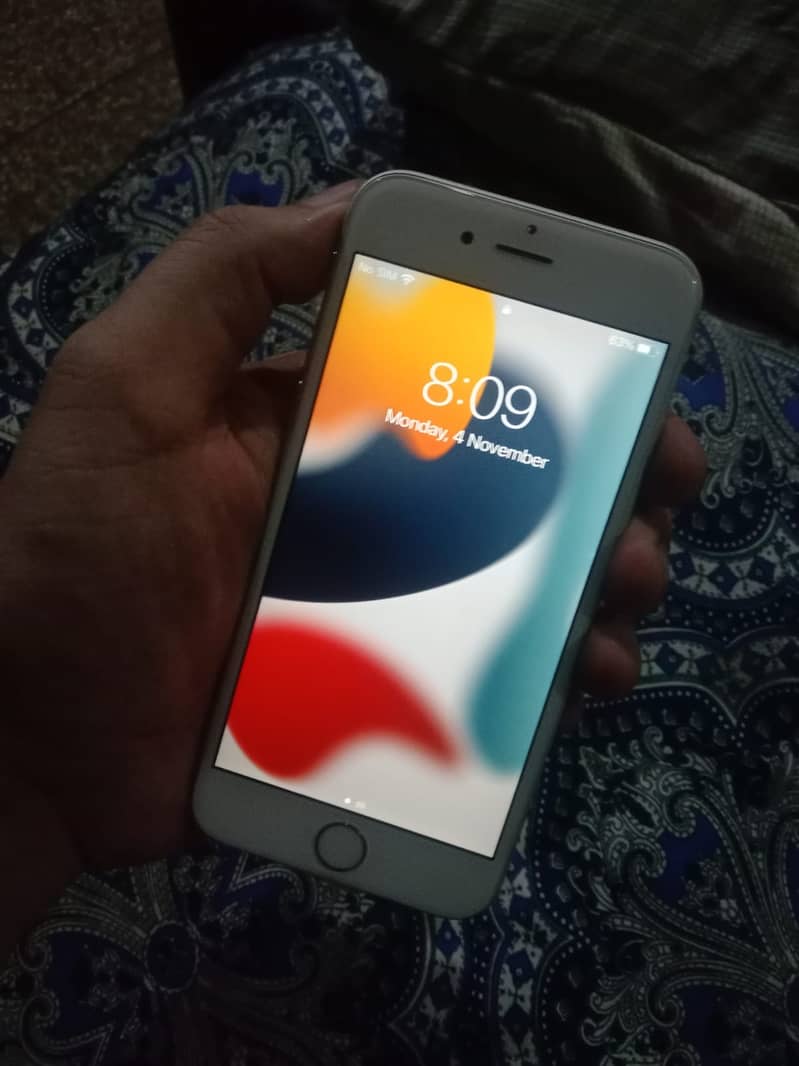 Iphone 6s 64gb sim time 2 month avilable 6