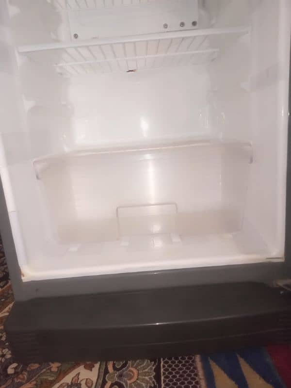 dowlance refrigerator 9