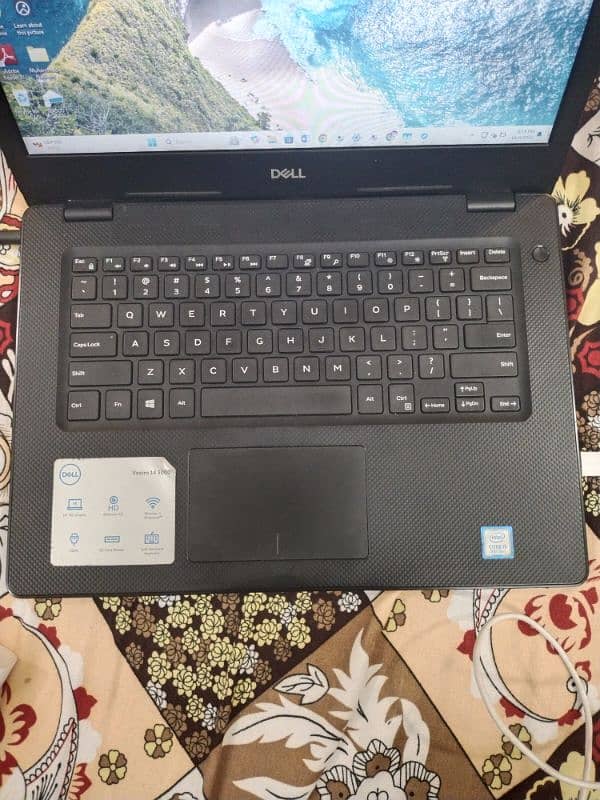 Laptop for sale model vostro 10 by 10 condition, core i5 8 generation 2