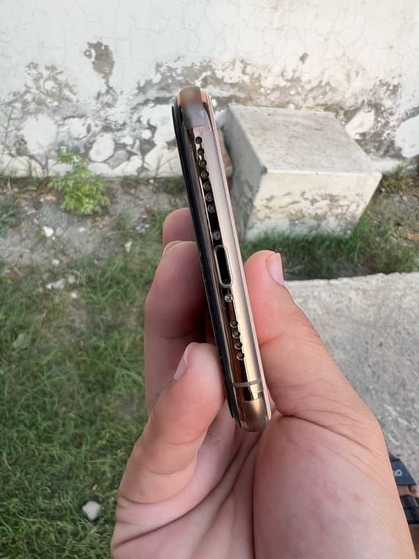 iphone XS Max Non PTA Sim Locked (jv). 2