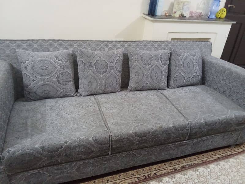 5 Seater sofa set for sale 2