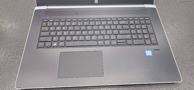 Hp Probook 470 G5 Core i7 8th Generation 2gb card Nvidia Mx930 8