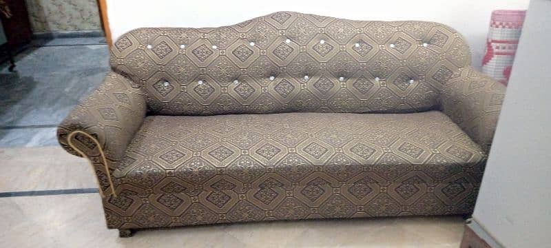 used sofa set in good condition 2