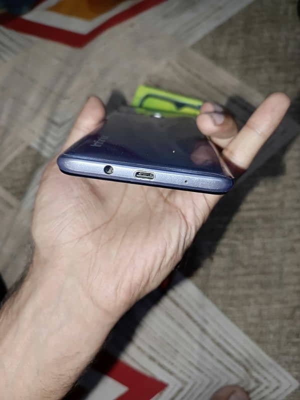 new condition ma hai infinix hot 9 play gb 4 64 hai 03258161507 6