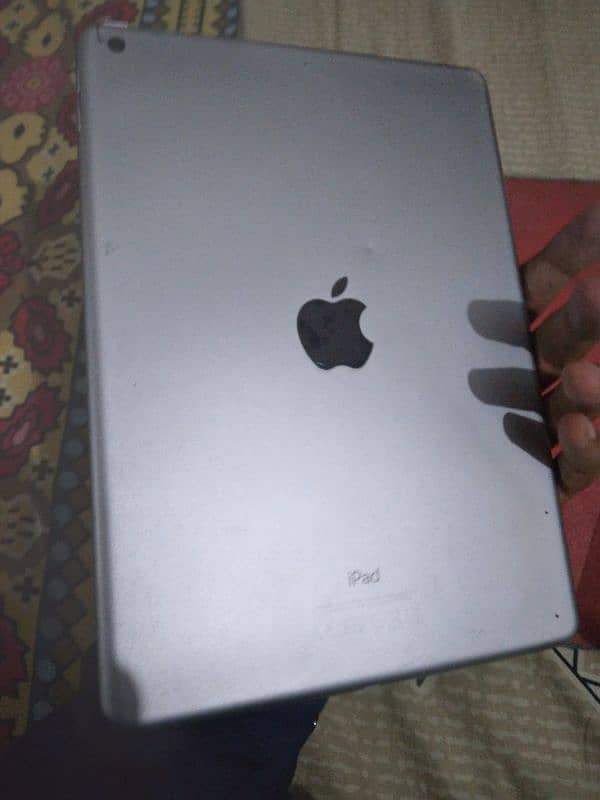 Ipad 5th gen 9/10 for sale 5