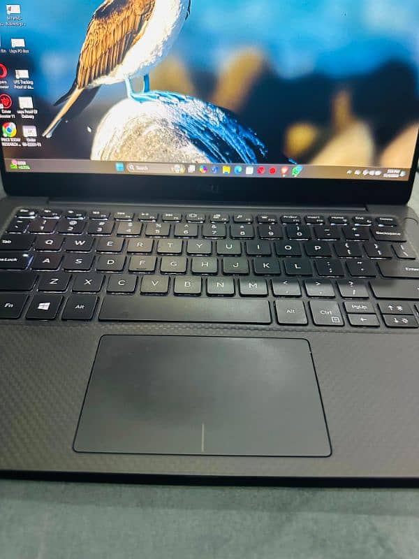 Dell xps 13” Core i7 8th Gen 3