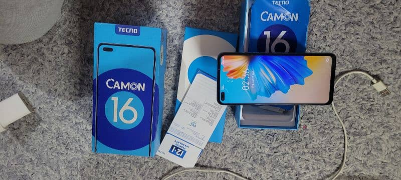 urgently  sale camon 16 premier  10/10 condition 5