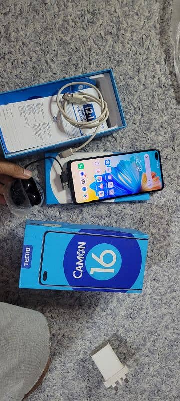 urgently  sale camon 16 premier  10/10 condition 7