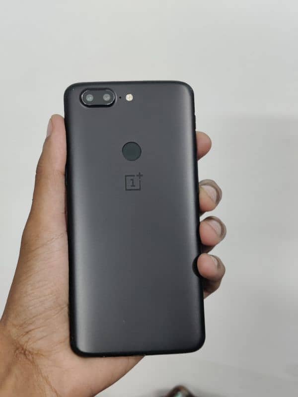 OnePlus 5T 6/128 GB approved 0