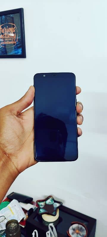 OnePlus 5T 6/128 GB approved 5