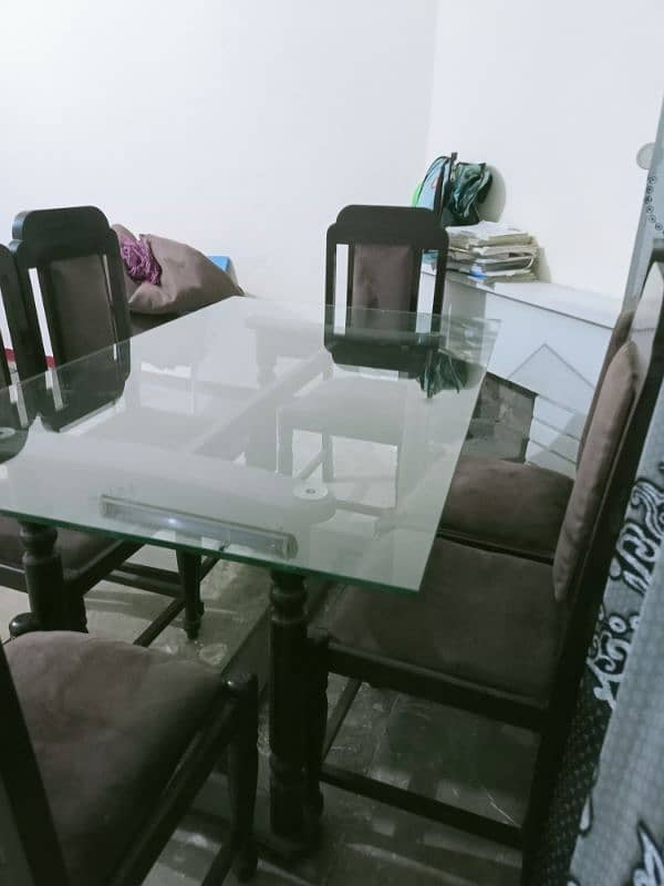 Discount available. . Dining table with 6 chairs (talli ka bnna ha) 5