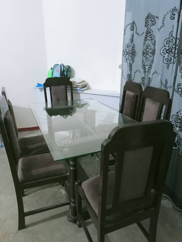 Discount available. . Dining table with 6 chairs (talli ka bnna ha) 8