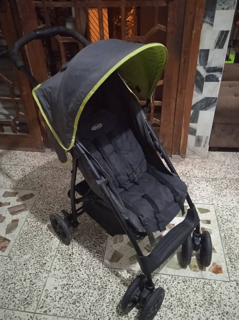 Goodbaby Car seat, Graco Stroller and Safetyfirst Buggy Stroller 3