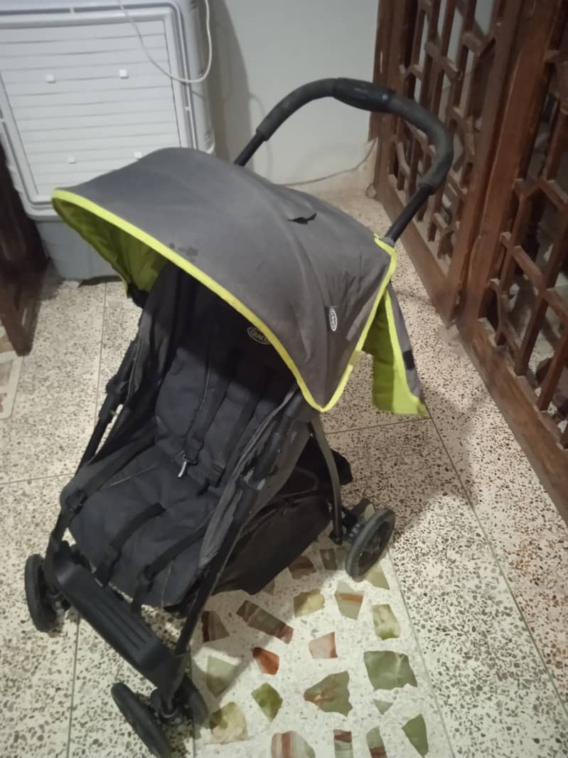 Goodbaby Car seat, Graco Stroller and Safetyfirst Buggy Stroller 4