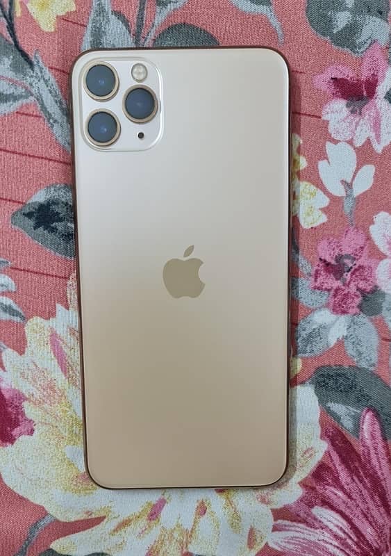 Apple iPhone 11 Pro Max 4