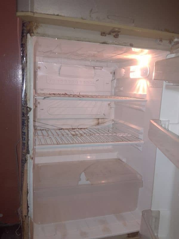 Refrigerator Urgent Sale 1