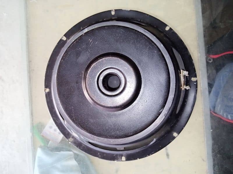 Car speakers and 10 inches subwoofer 4