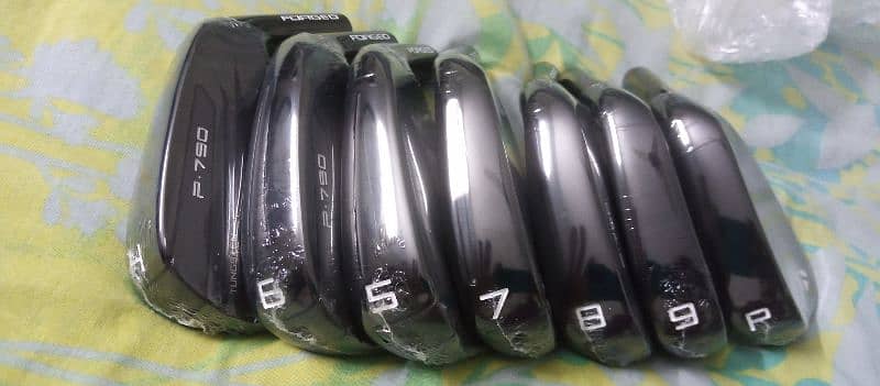 TaylorMade P790 black iron golf set 1