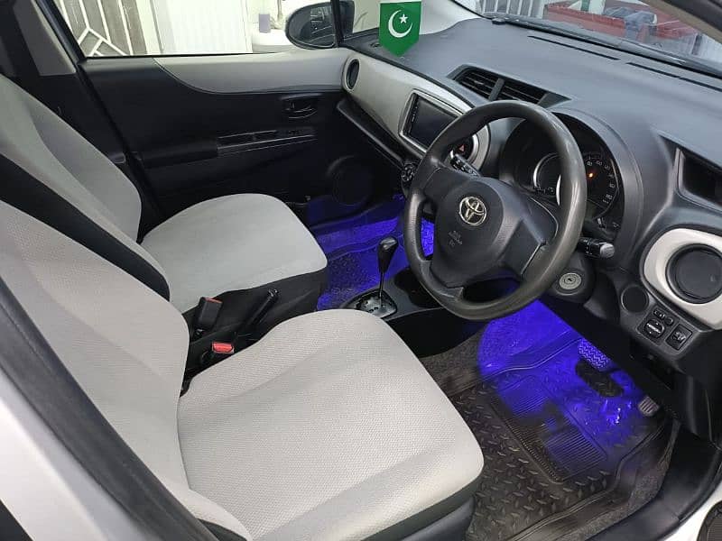 Toyota Vitz 2016 8