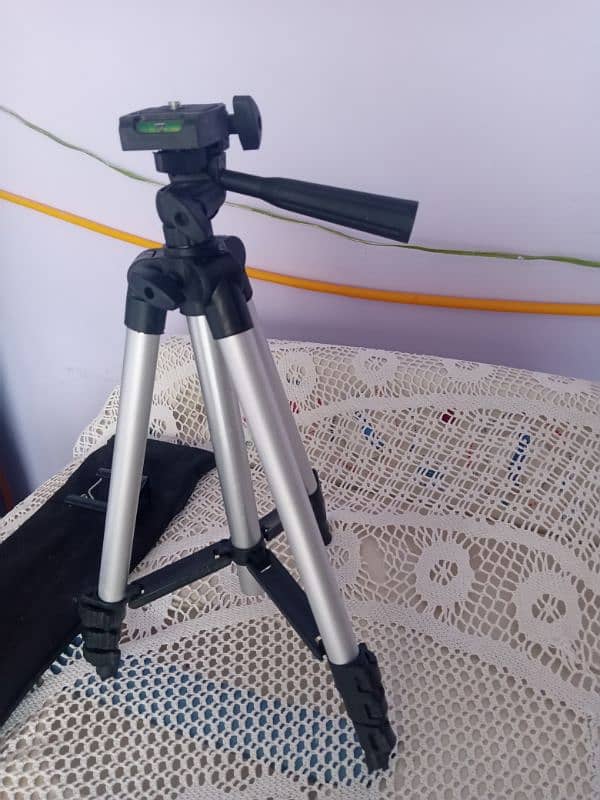 Tripod 3