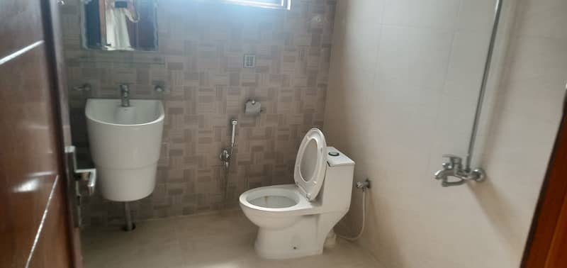 1 kanel Upper Portion For Rent G15/2 Islamabad 2