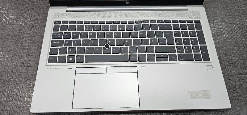 Hp Elitebook 855G7 Ryzen 7 Pro 4750 8 Cores 11th gen 9