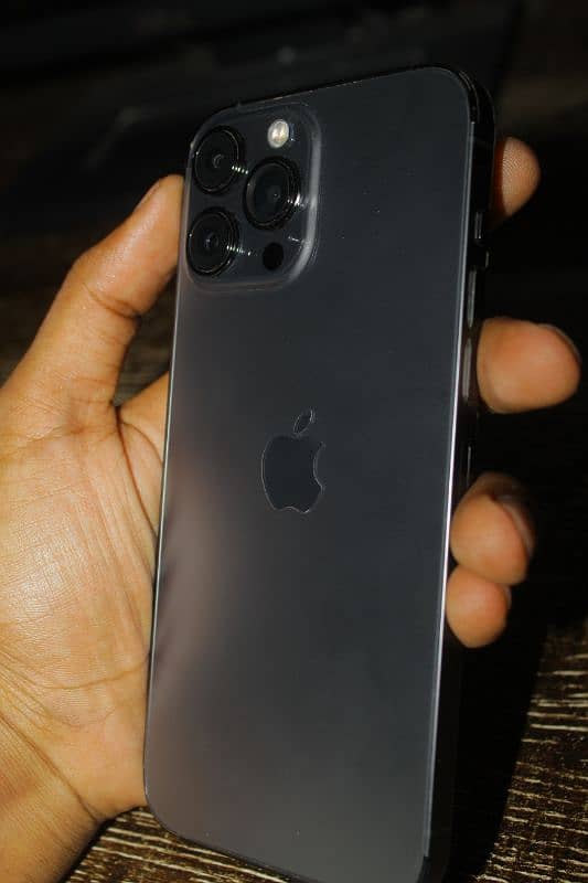 I phone 13 pro max 128 gb LLA both approved 0