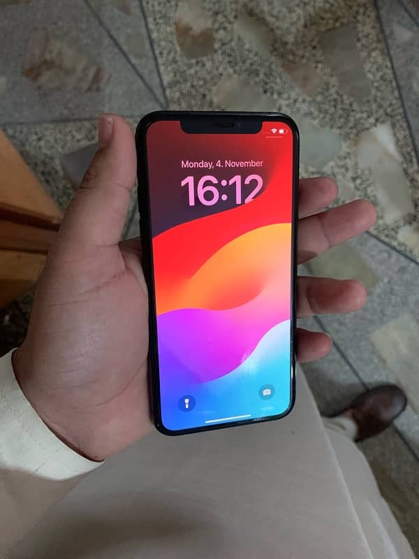 iPhone Xs PTA Aproved Dual Sim 256GB 5