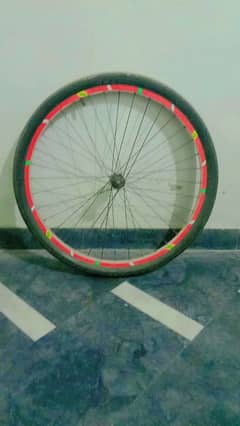 cycle while elominium fixed tyre