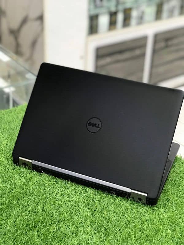 Dell latitude core i5 6th generation HQ processor 8gb ram 256gb ssd 1