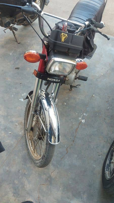 honda 125cg full original condition seld engine karachi number 0