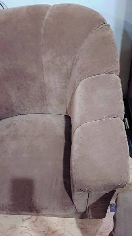 SINGLE SINGLE SEAT SOFA 1