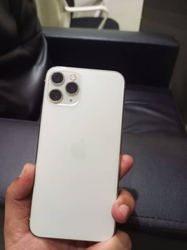 iPhones 11 pro 0