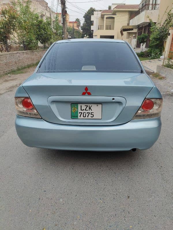 Mitsubishi Lancer 2004 4