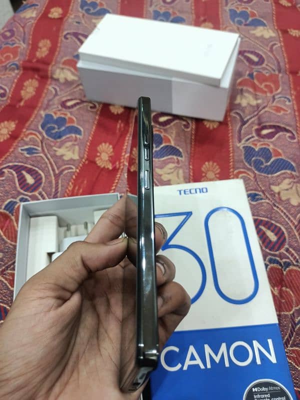 camon 30 3