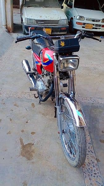 United 125cc 5