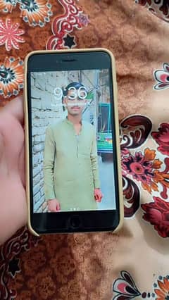 I am selling my I phone 6 plus.