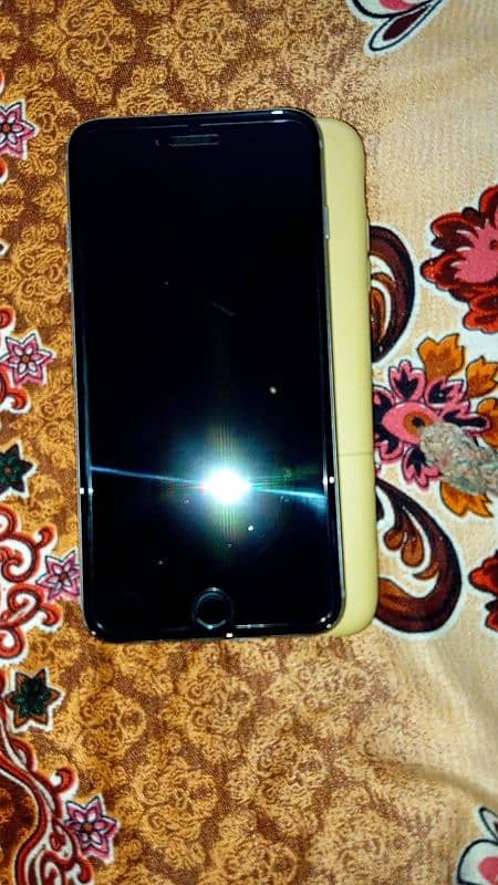 I am selling my I phone 6 plus. 6