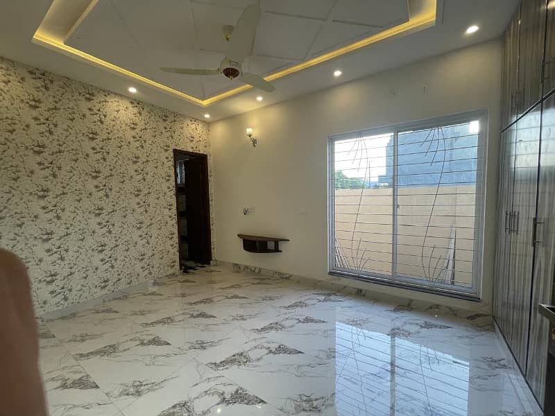 10 MARLA BRAND NEW HOUSE FOR SALE IN NASHEMAN IQBAL PHASE 2 9