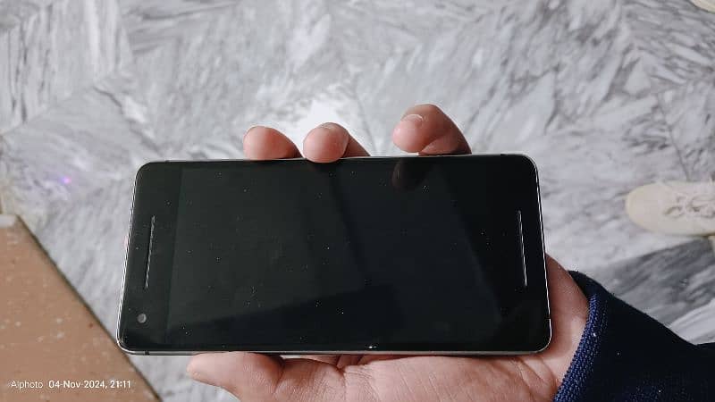 Goggle Pixel 2 Urgent sale 1