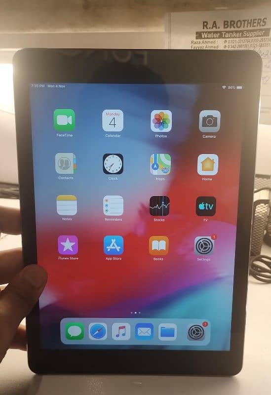 iPAD Air  Model # A1475 1st Gen  16GB ROM & 1GB RAM IPS 0