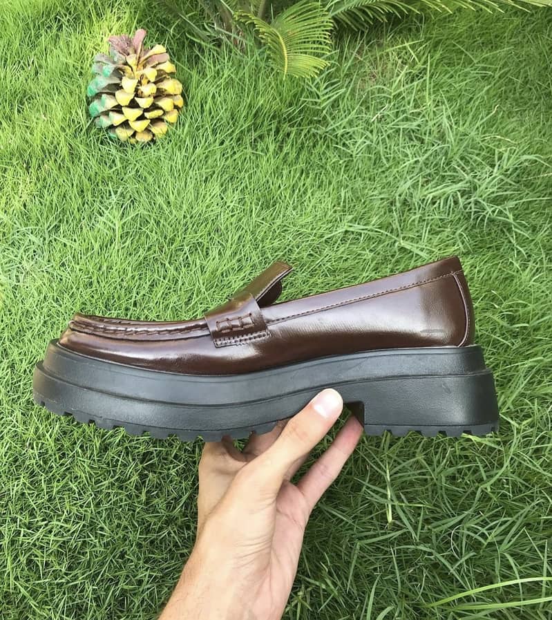 Modern chunky Loafers 4