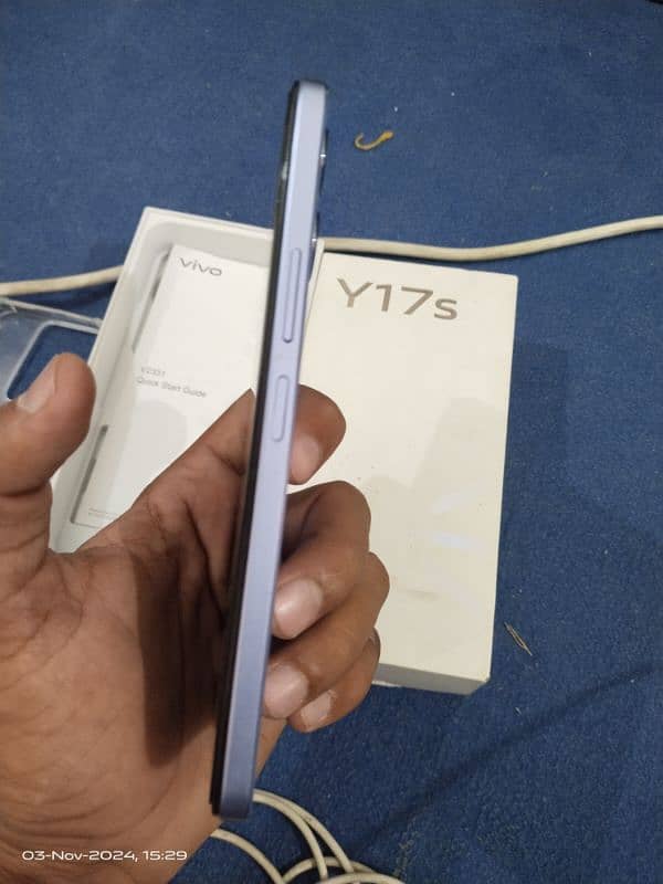 vivo y17s 2