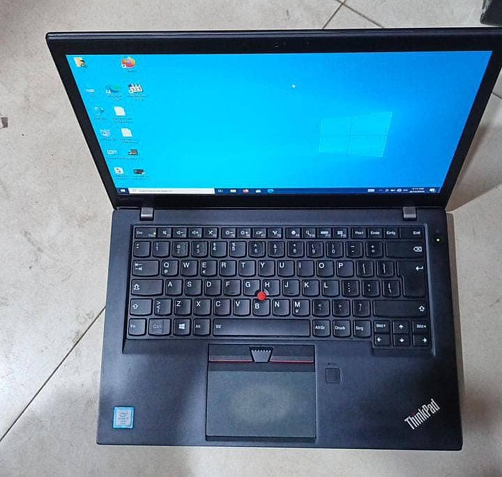 Lenovo T460s core i5 6th Generation Touch Screen 8 GB / 256 GB SSD 3